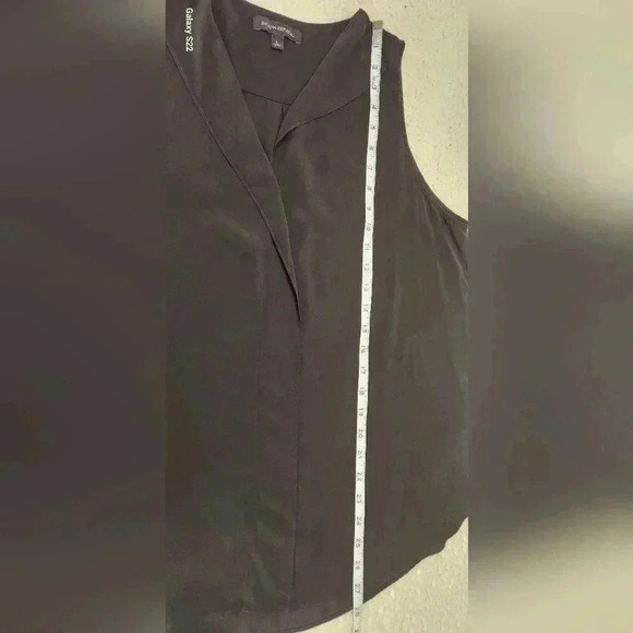 Banana Republic sheer blouse, Size Large - Picture 4 of 8